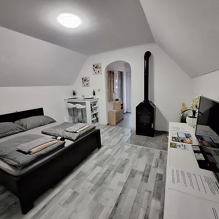 Apartment Varhegy *