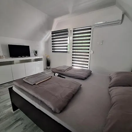 Apartment Varhegy Neszmely