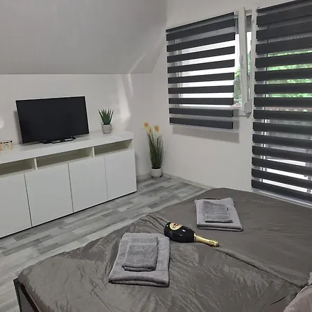 Varhegy Apartment Neszmely